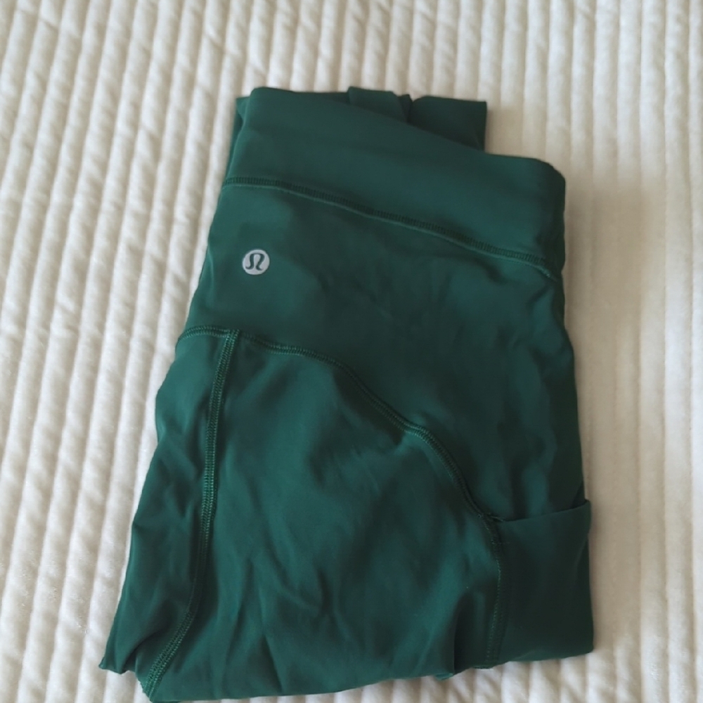 Lululemon Green Leggings 25 Inches Size 4